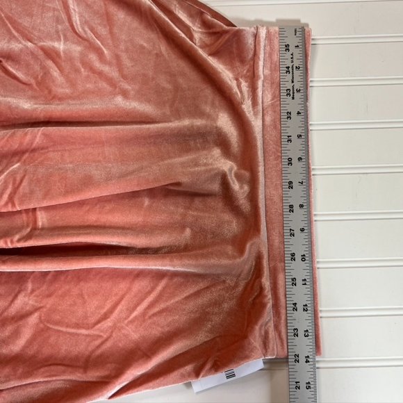 Forever 21 Medium NWT Velour Pink Skirt - Picture 4 of 7